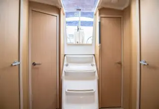 Thumbnail von Beneteau Oceanis 38.1