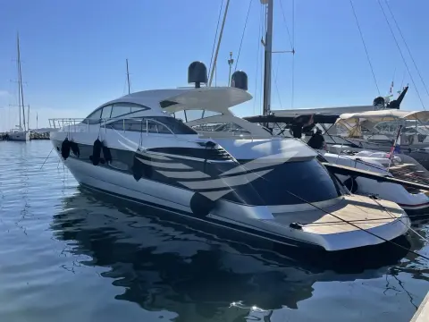 Pershing 56
