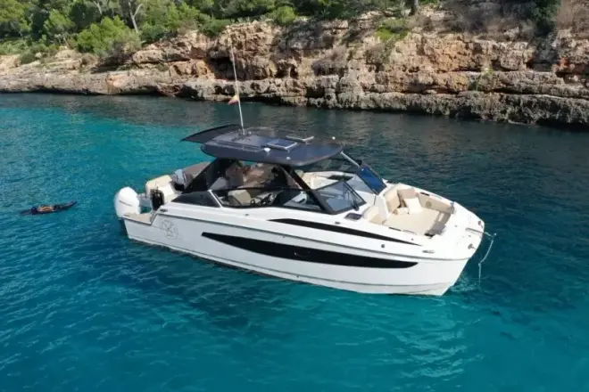 Aquila 32 Sport