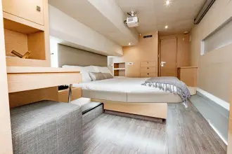 Thumbnail von Fountaine Pajot MY 6