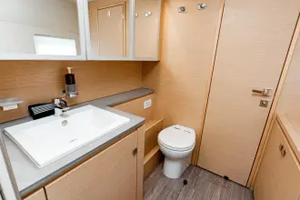 Thumbnail von Fountaine Pajot MY 6