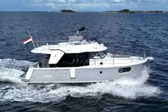 Thumbnail von Beneteau Swift Trawler 30