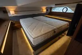 Thumbnail von Sealine F430