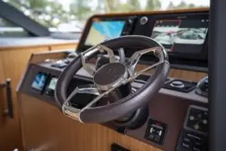 Thumbnail von Sealine F430