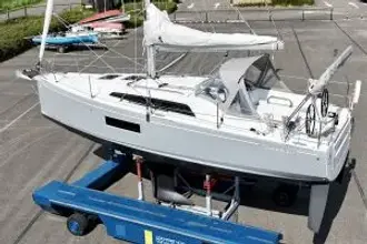 Thumbnail von Beneteau Oceanis 30.1