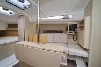 Thumbnail von Beneteau Oceanis 30.1