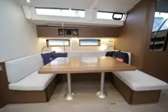 Thumbnail von Beneteau Oceanis 51.1