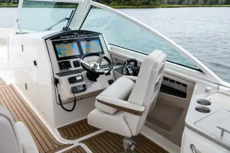 Thumbnail von Boston Whaler 320 Vantage