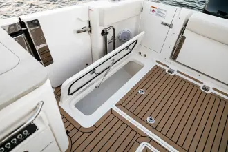 Thumbnail von Boston Whaler 320 Vantage