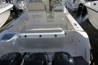 Thumbnail von Boston Whaler 345 Conquest