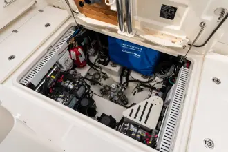 Thumbnail von Boston Whaler 380 Realm