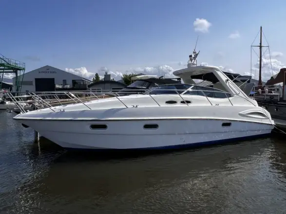 Sealine S38