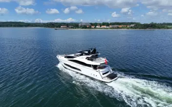 Thumbnail von Sunseeker 86 Yacht Salviti