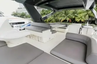 Thumbnail von Ferretti Yachts 700