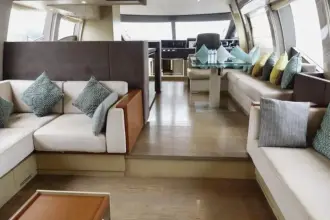 Thumbnail von Ferretti Yachts 700