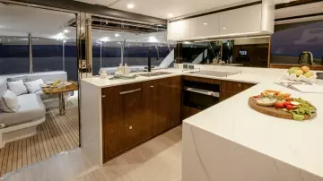 Thumbnail von Riviera 72 Sports Motor Yacht