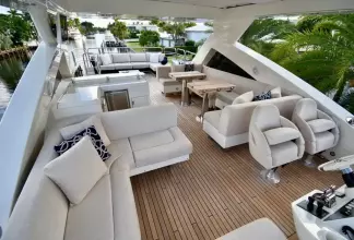 Thumbnail von Sunseeker 86 Yacht Full Circle