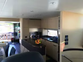 Thumbnail von Sunseeker 86 Yacht Blue Marker