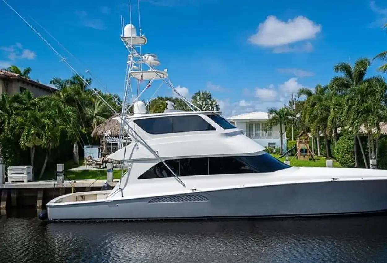 Viking 74 Enclosed Bridge Knot Racing