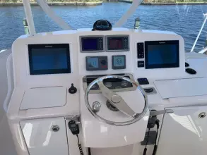 Thumbnail von Tiara Yachts 3900 Convertible Sir Reel III