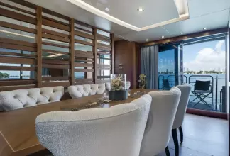 Thumbnail von Sunseeker 86 Yacht Docqua