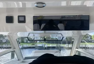 Thumbnail von Boston Whaler 420 Outrage