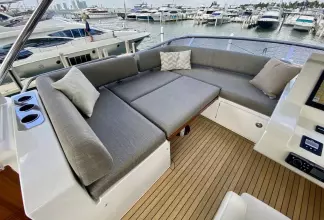 Thumbnail von Azimut Fly 53 Searenity II