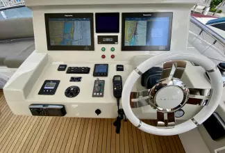 Thumbnail von Azimut Fly 53 Searenity II