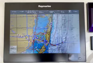 Thumbnail von Azimut Fly 53 Searenity II