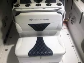 Thumbnail von Midnight Express 39 Center Console Cuddy