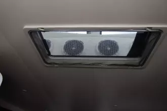 Thumbnail von Carver Trojan 440 Express Blessed