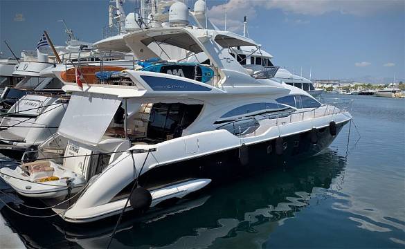 Azimut 70 Fly