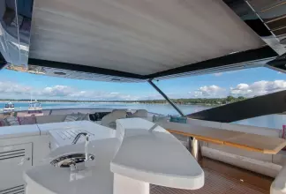 Thumbnail von Sunseeker 86 Yacht Take It Easy IV