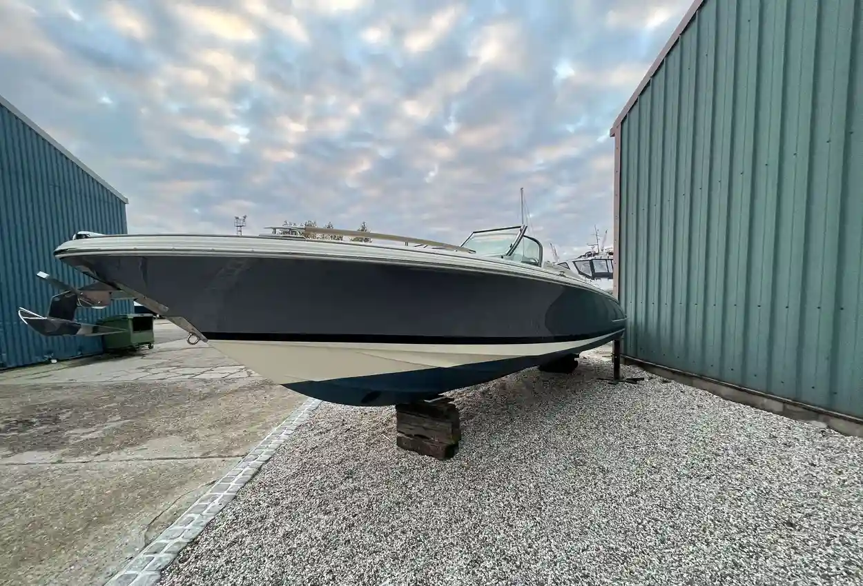 Chris Craft 27 Corsair