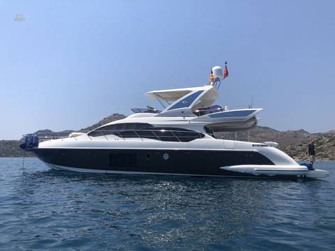 Azimut 64 Fly