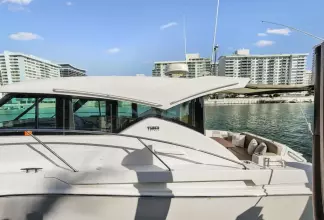 Thumbnail von Tiara Yachts 39 Coupe Triple Threat