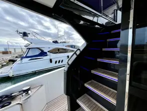 Thumbnail von Fairline Squadron 68