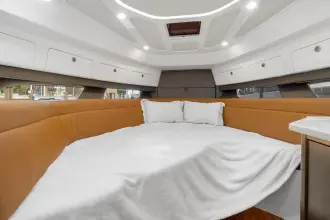 Thumbnail von Intrepid 438 Evolution Salty Dog