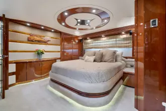 Thumbnail von Marquis 65 Off The Grid