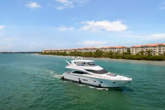 Thumbnail von Marquis 65 Off The Grid