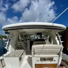 Thumbnail von Boston Whaler 380 Realm Cindy Seas
