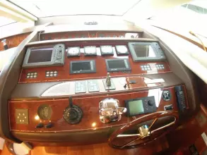 Thumbnail von Dominator 68