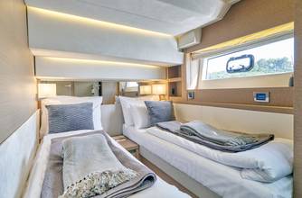 Thumbnail von Jeanneau Prestige 630