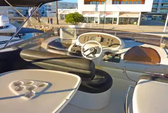 Thumbnail von Azimut 58 NIORD